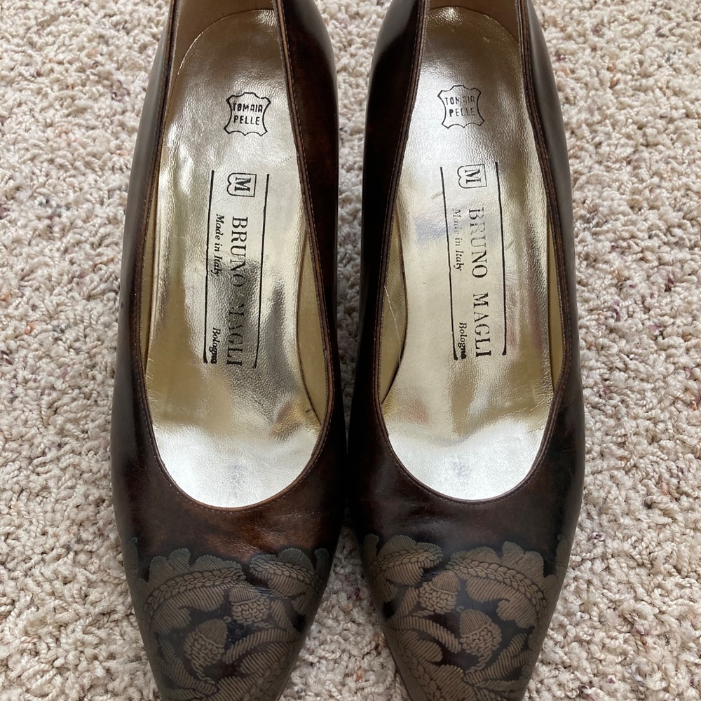 Bruno Magli Pumps Bronze size 6 - Picture 5 of 11